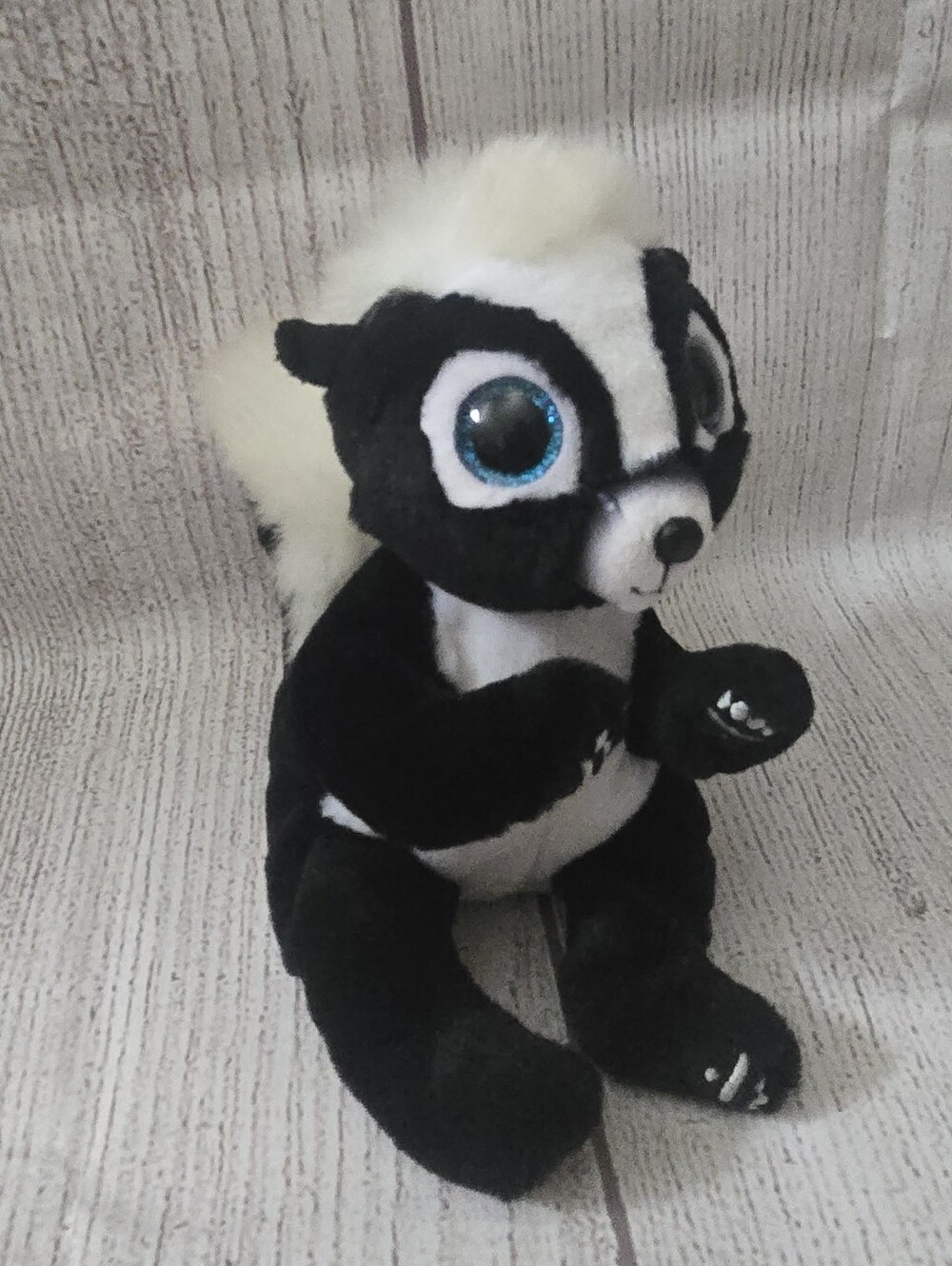 Ty Beanie Bellies Black & White Plush Skunk with Blue Eyes